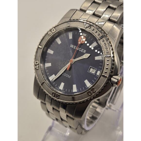 Wenger Swiss Military Men's Blue Dial Quartz 200m Dive Watch. 43mm. New Battery - Picture 8 of 14